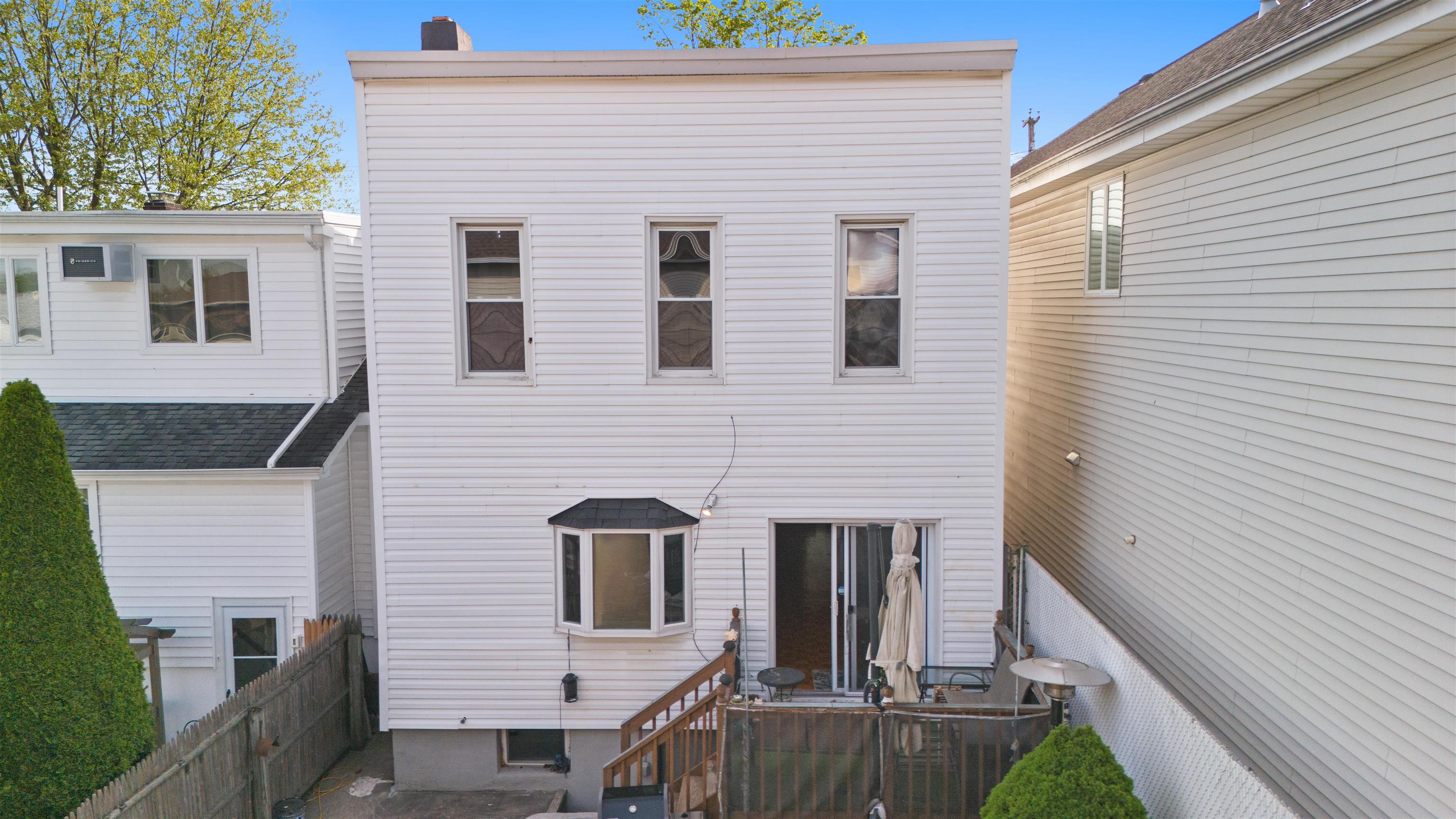 232 Centre Ave, Secaucus, New Jersey image 1