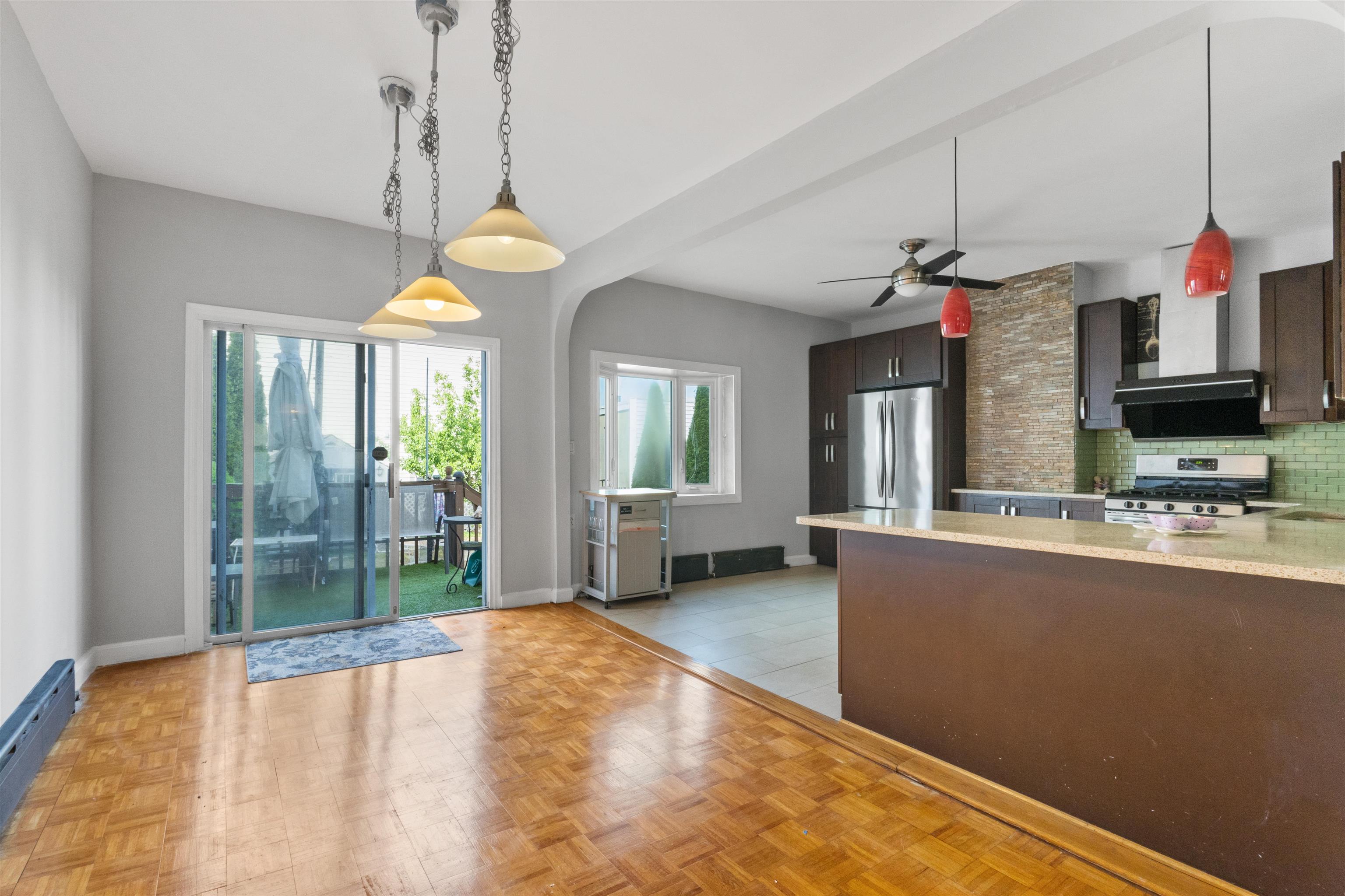 232 Centre Ave, Secaucus, New Jersey image 14