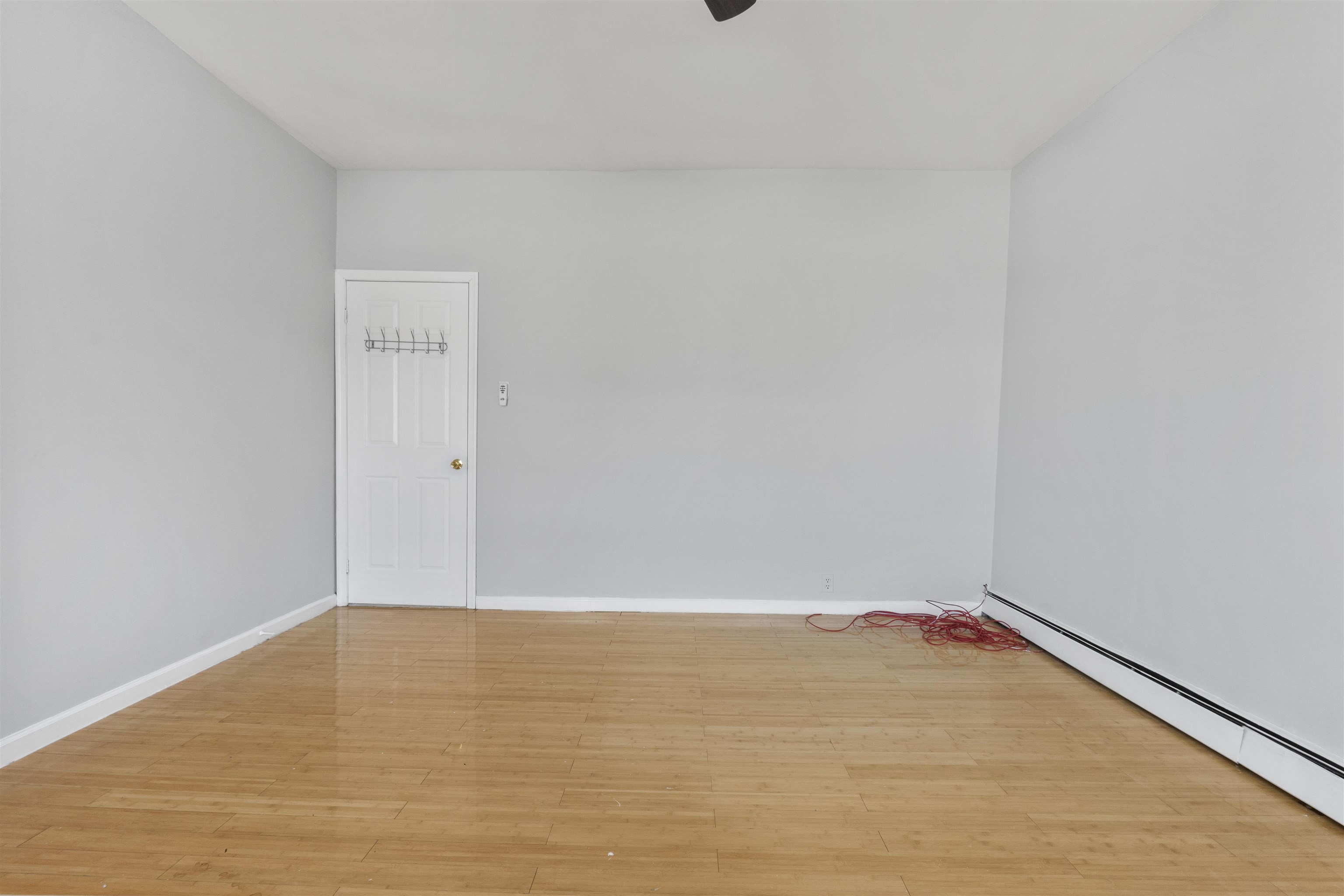 232 Centre Ave, Secaucus, New Jersey image 40