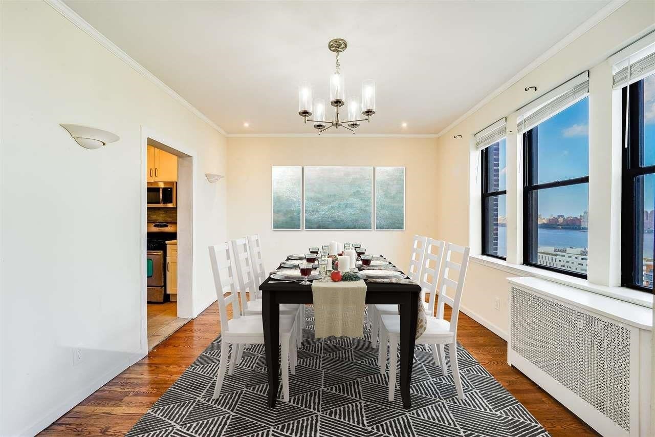 883 BLVD EAST 3f