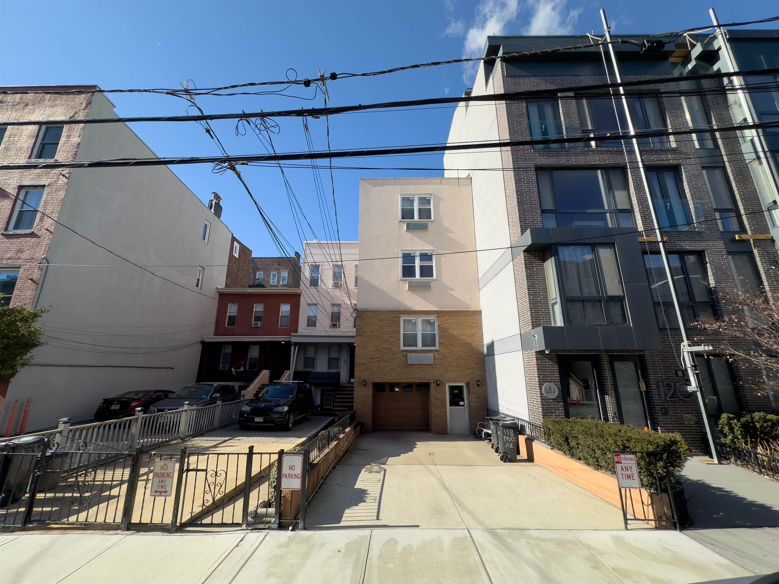 118 PARK AVE