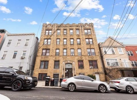 Homes For Rent - 149 Zabriskie St #45<br/> Jersey City, NJ 07307