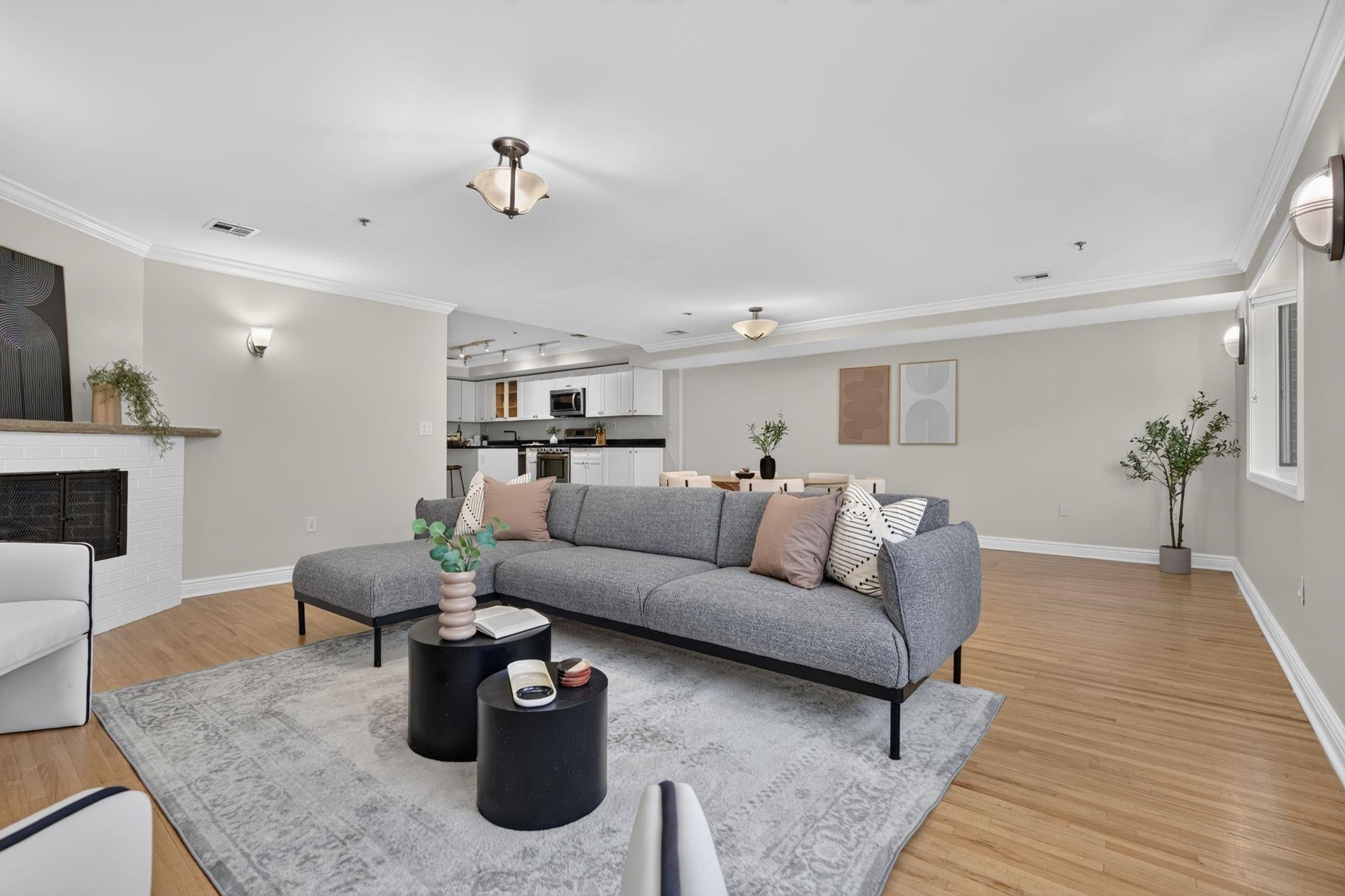 717-719 MADISON ST 3S