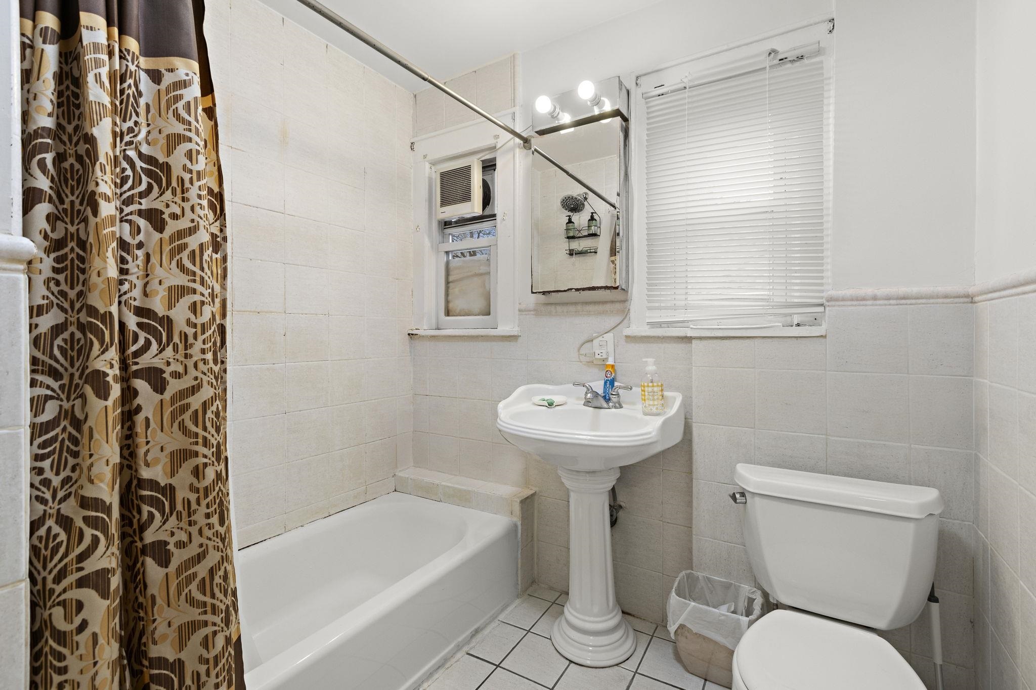 326 West Ivy Lane, Englewood, New Jersey image 13