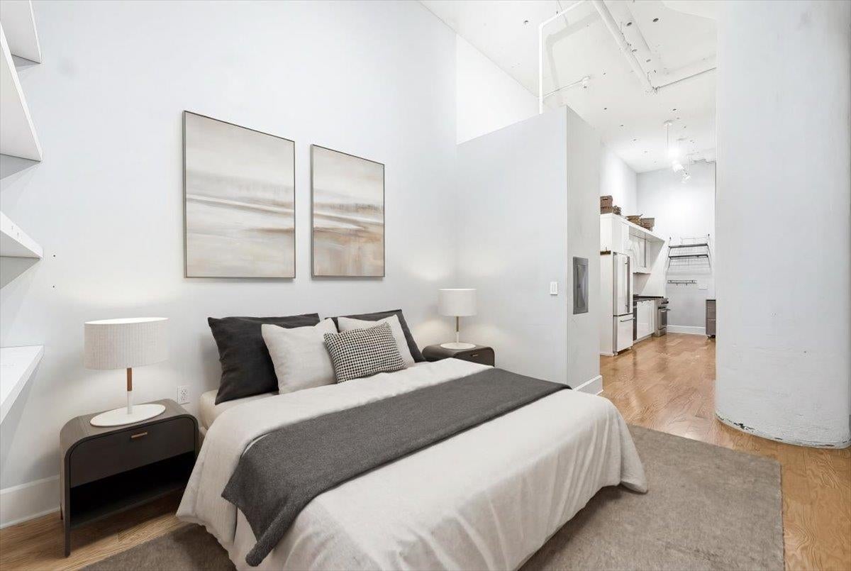 50 DEY ST 332