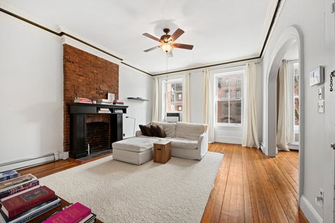 Condo For Sale - 209 Washington St #3<br/> Jersey City, NJ 07302