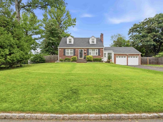 2025 HILL TOP RD, SCOTCH PLAINS, NJ 07076 - Image f960bc8e5580e1d1bc40af196d8eaa63/390347410