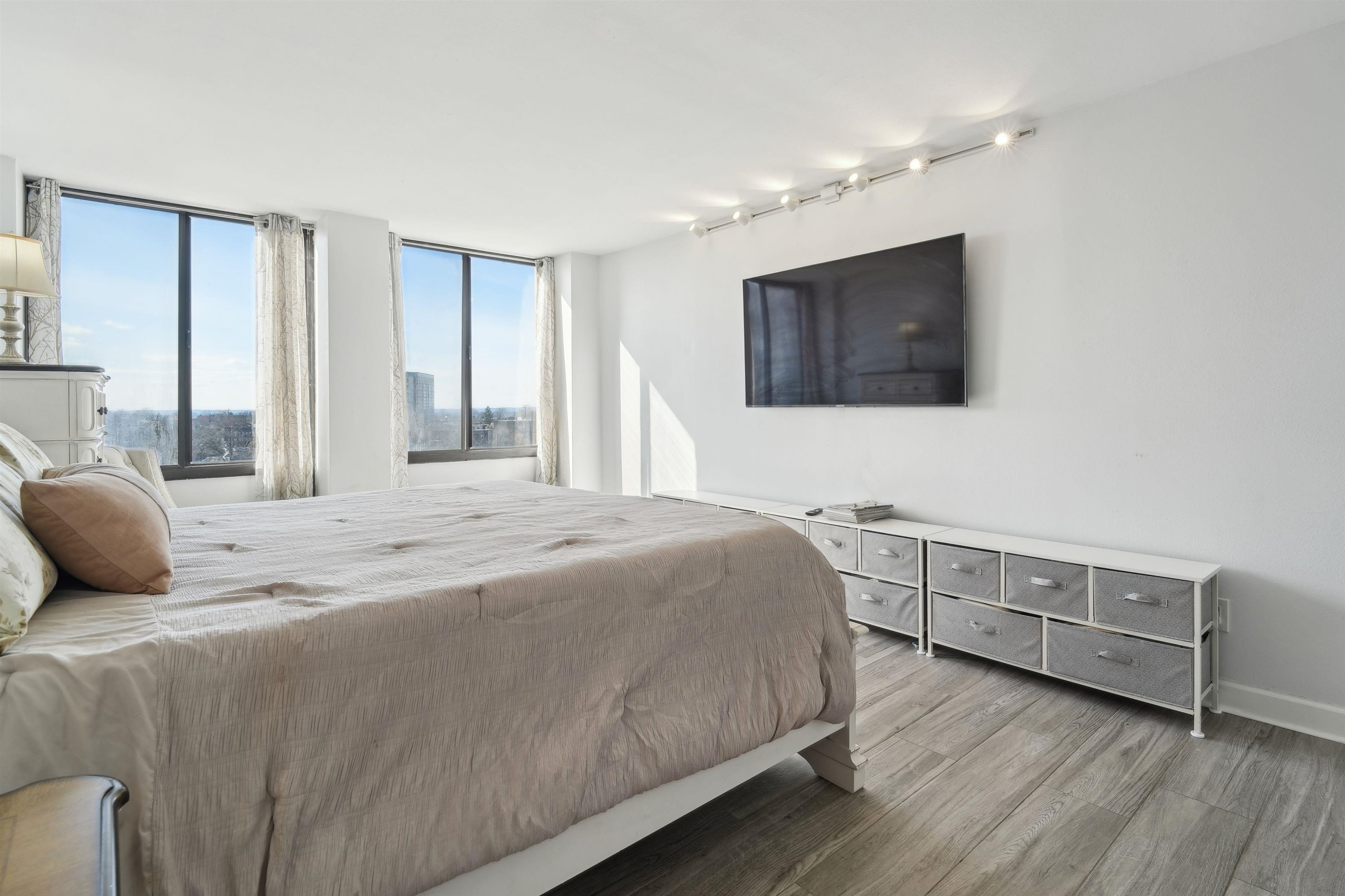 200 Winston Dr #803, Cliffside Park, New Jersey image 18