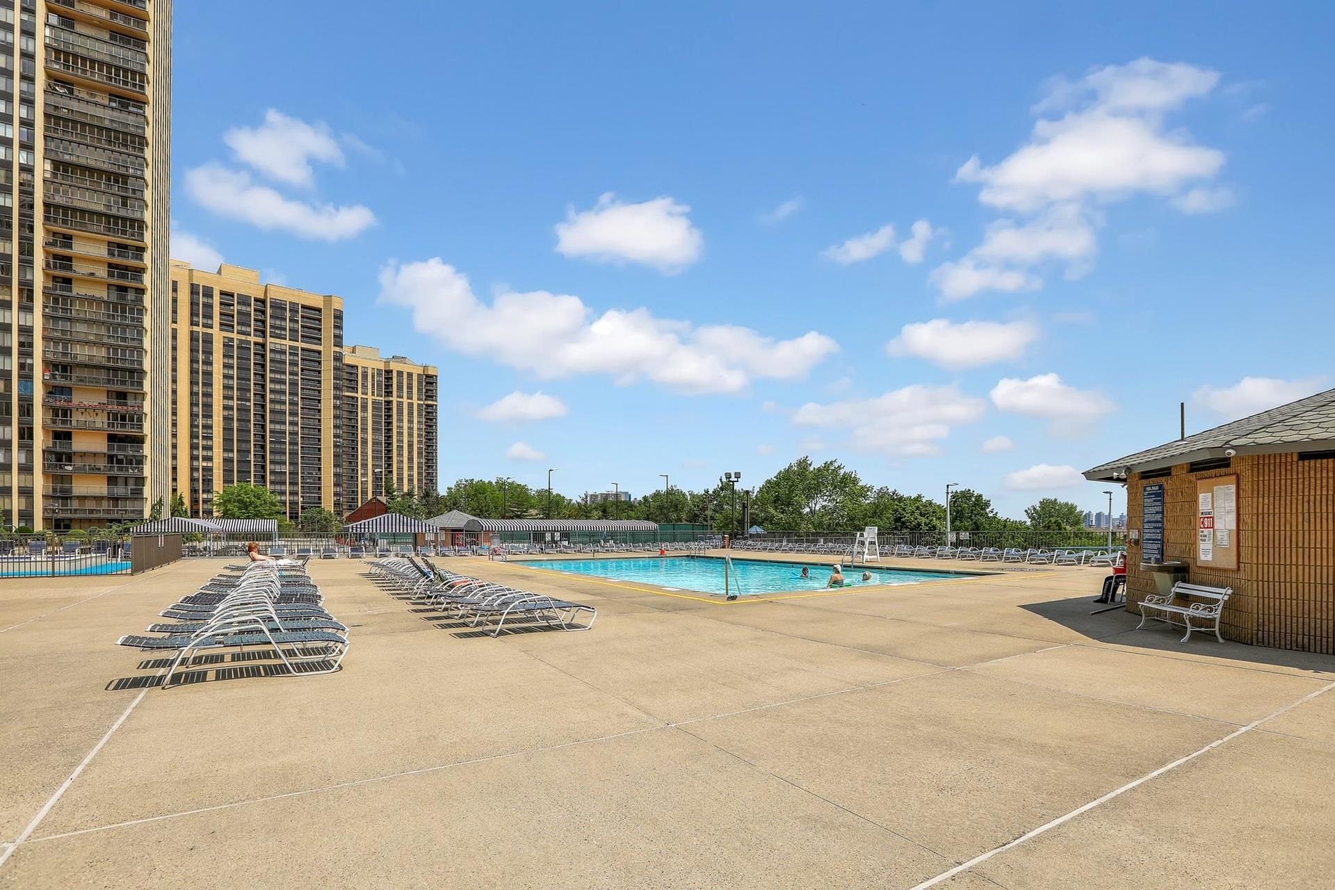200 Winston Dr #803, Cliffside Park, New Jersey image 28