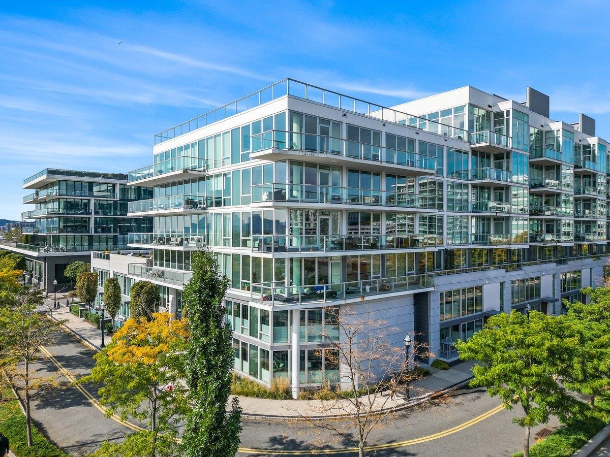 1000 Avenue At Port Imperial #602, Weehawken, New Jersey image 28