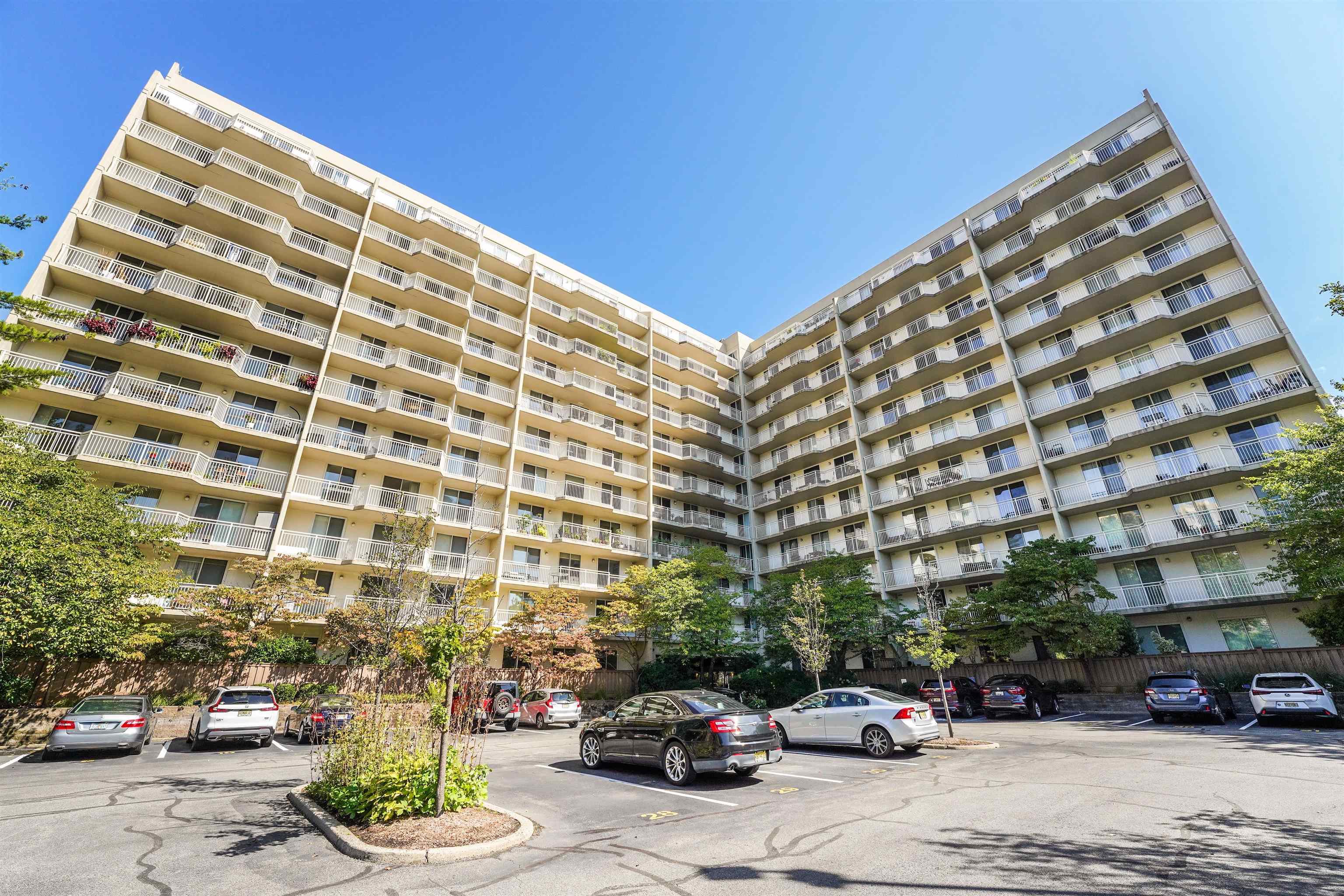 1077 River Rd #214, Edgewater, New Jersey image 29