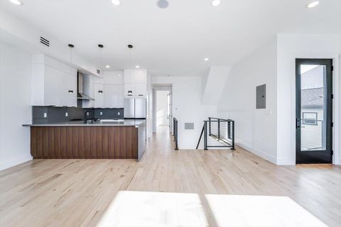 33 Suburbia Ct Unit A, Jersey City, West Bergen, NJ 07305 - MLS#: 250008406