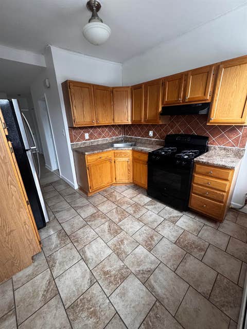 Homes For Rent - 4702 Cottage Ave<br/> North Bergen, NJ 07047