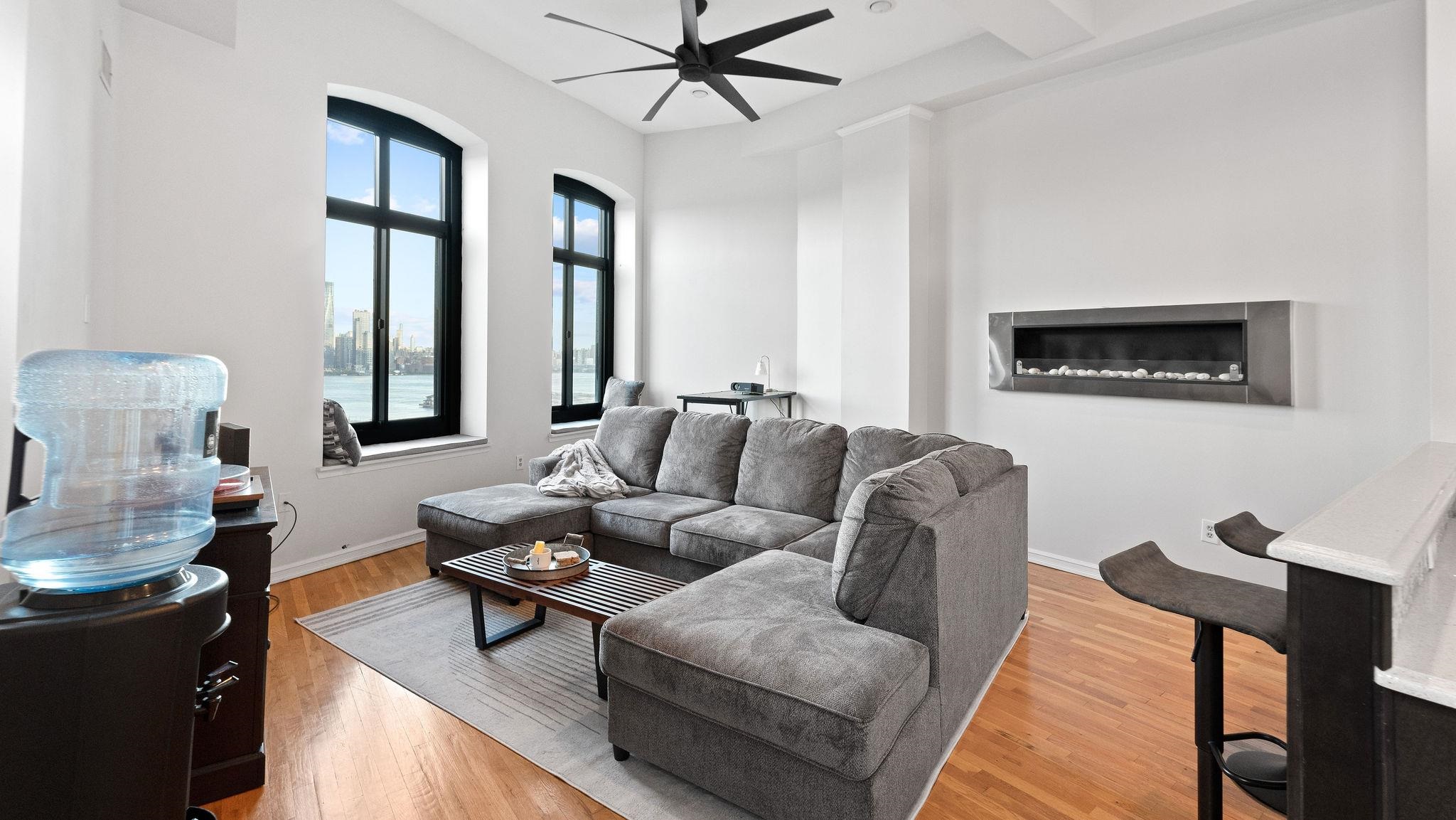 518 Gregory Ave #C402, Weehawken, New Jersey image 23