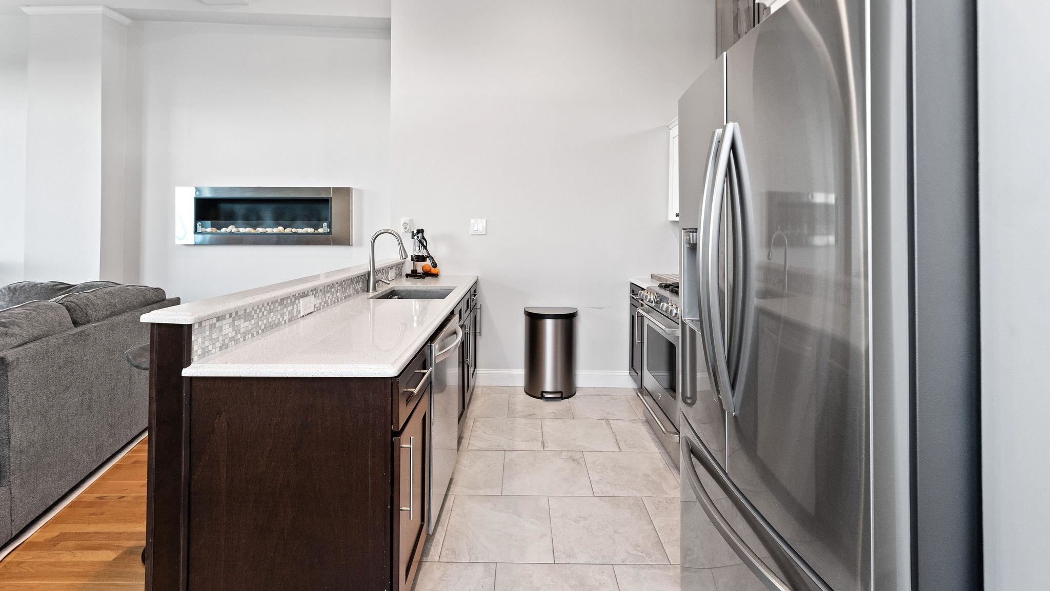 518 Gregory Ave #C402, Weehawken, New Jersey image 18