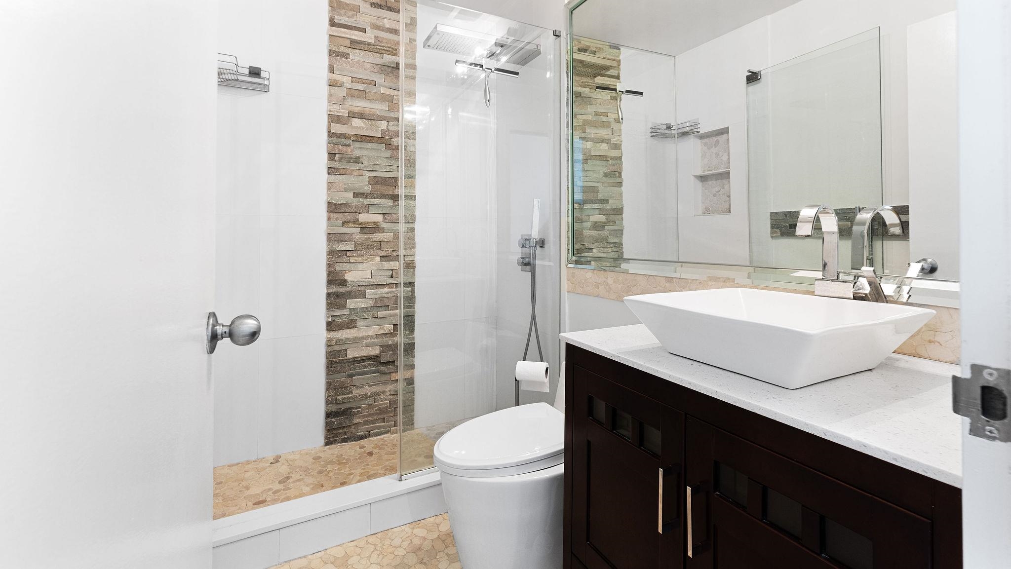 518 Gregory Ave #C402, Weehawken, New Jersey image 3