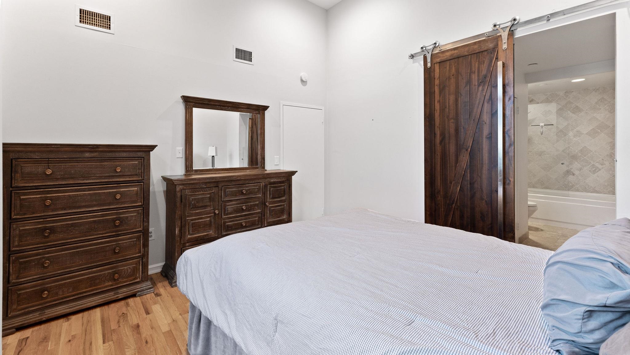 518 Gregory Ave #C402, Weehawken, New Jersey image 12