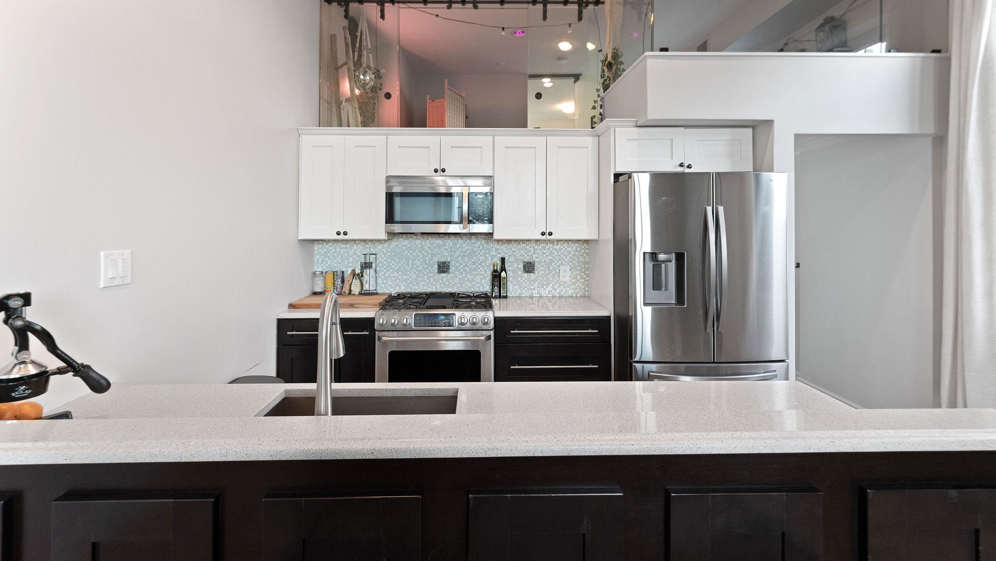 518 Gregory Ave #C402, Weehawken, New Jersey image 24