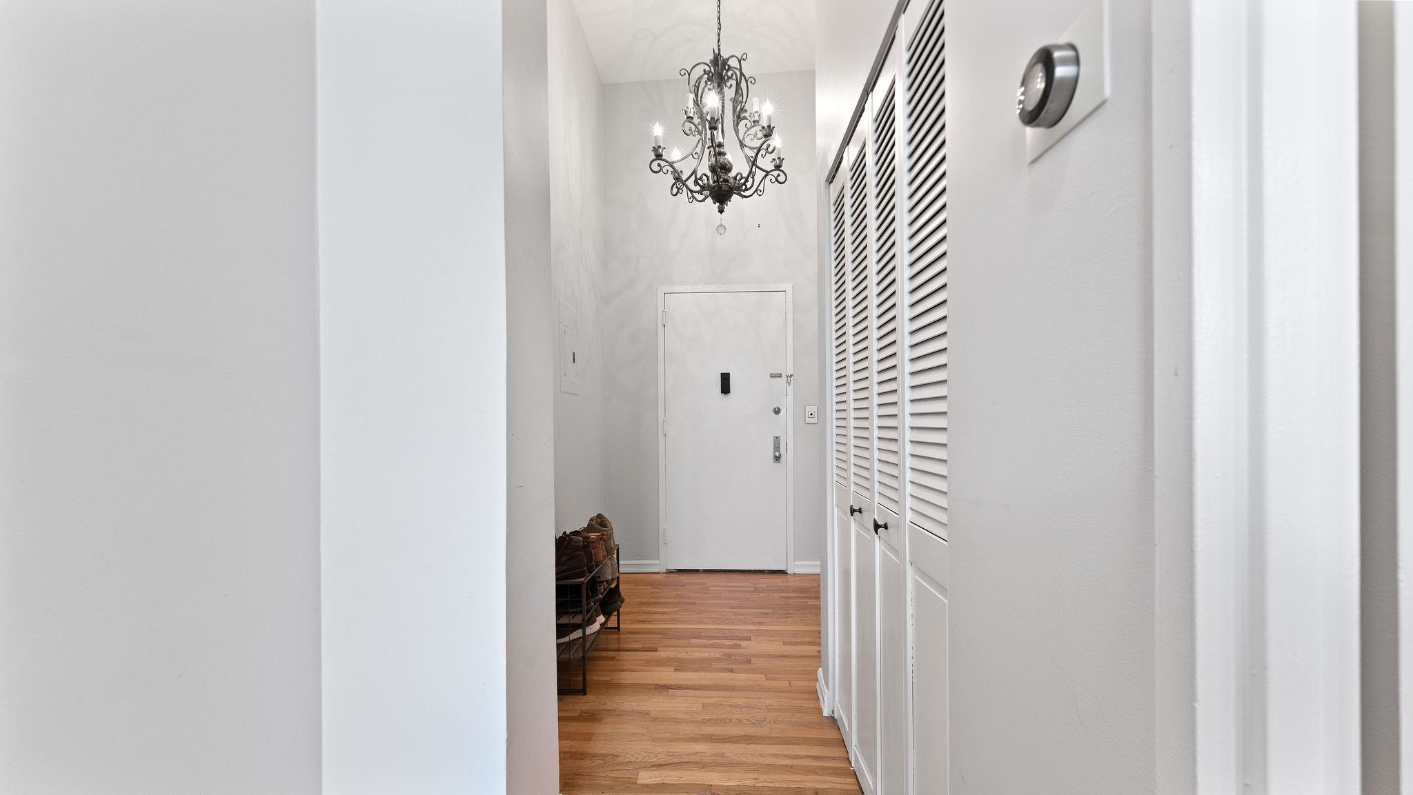 518 Gregory Ave #C402, Weehawken, New Jersey image 2