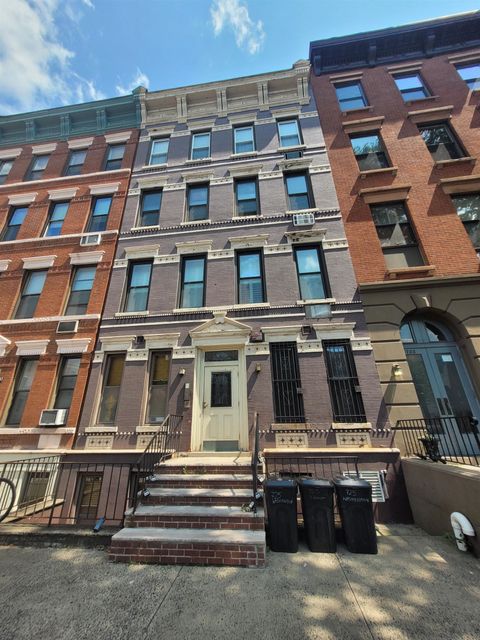 Featured picture for the property 240017322