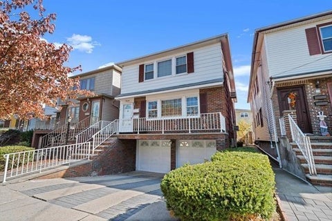 Photo for 13 COUNTRY VILLAGE CT