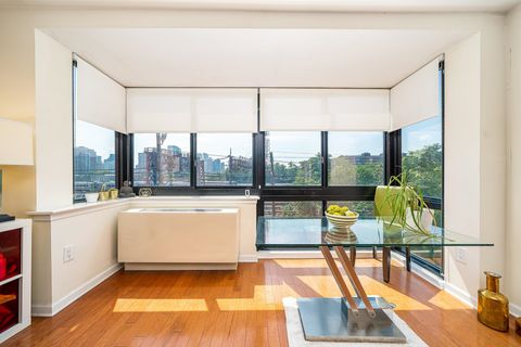 Homes For Rent - 700 Grove St #4N<br/> Jersey City, NJ 07310