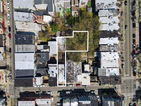 Multifamily For Sale - 414 Monastery Pl<br/> Union City, NJ 07087