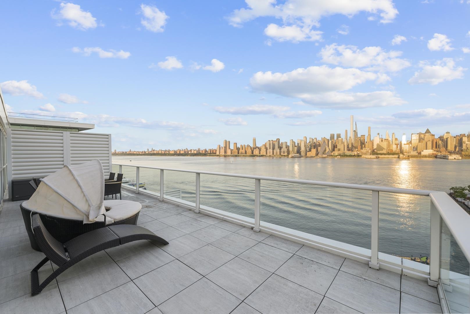 800 Avenue At Port Imperial #918, Weehawken, New Jersey image 2