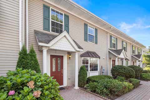 Condo For Rent - 119 Panorama Dr #119<br/> Edgewater, NJ 07020
