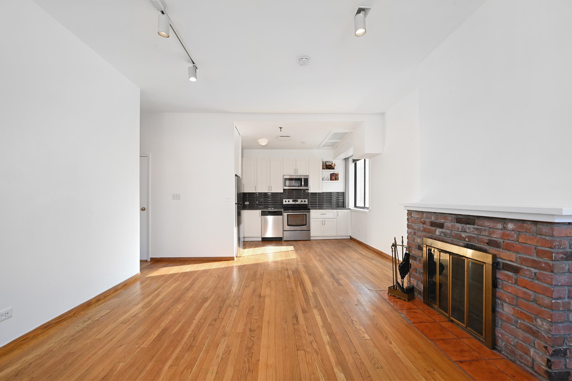 41 1st St #3F, Hoboken, New Jersey image 10