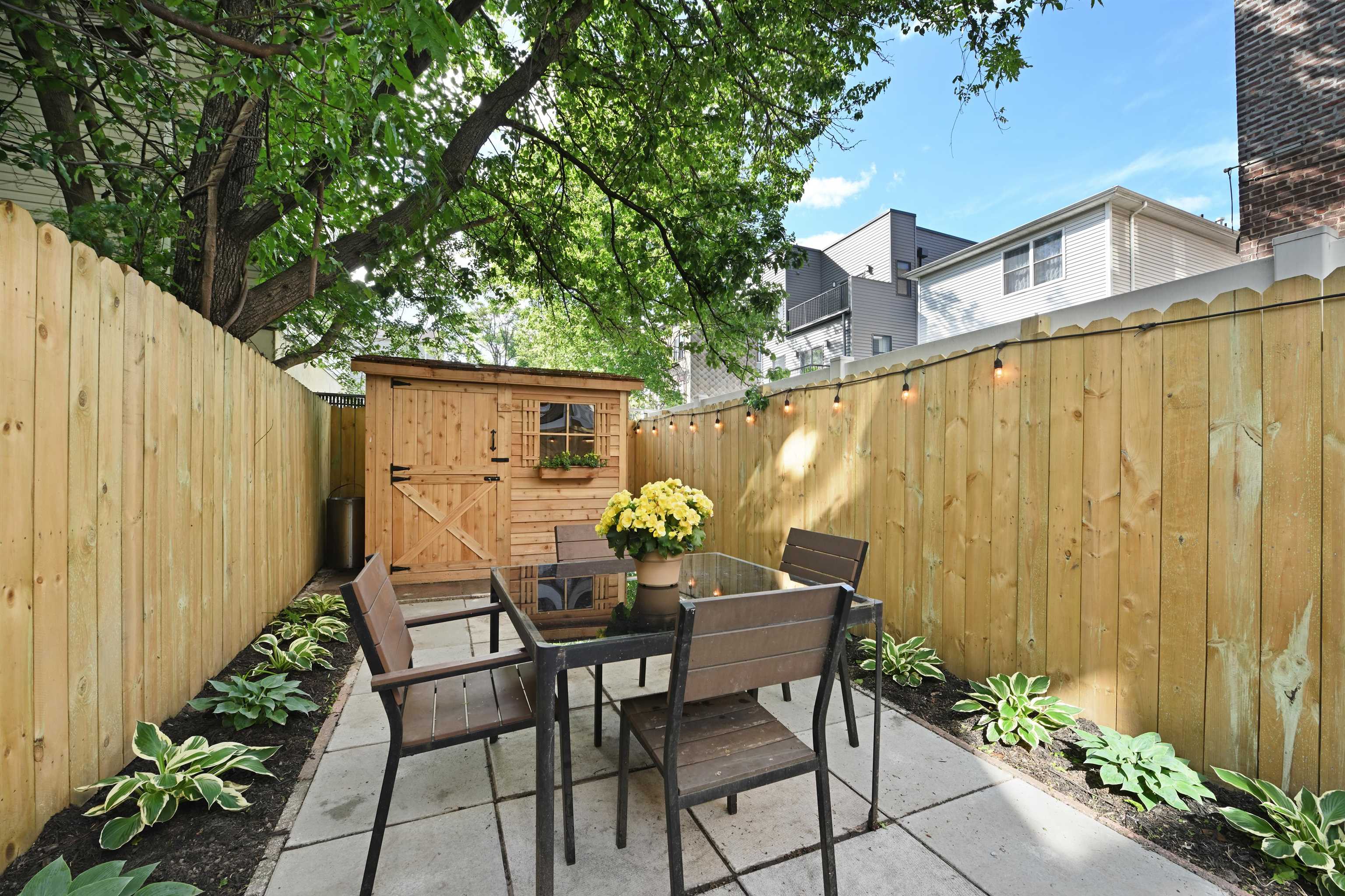 967 Summit Ave, Jersey City, New Jersey image 2
