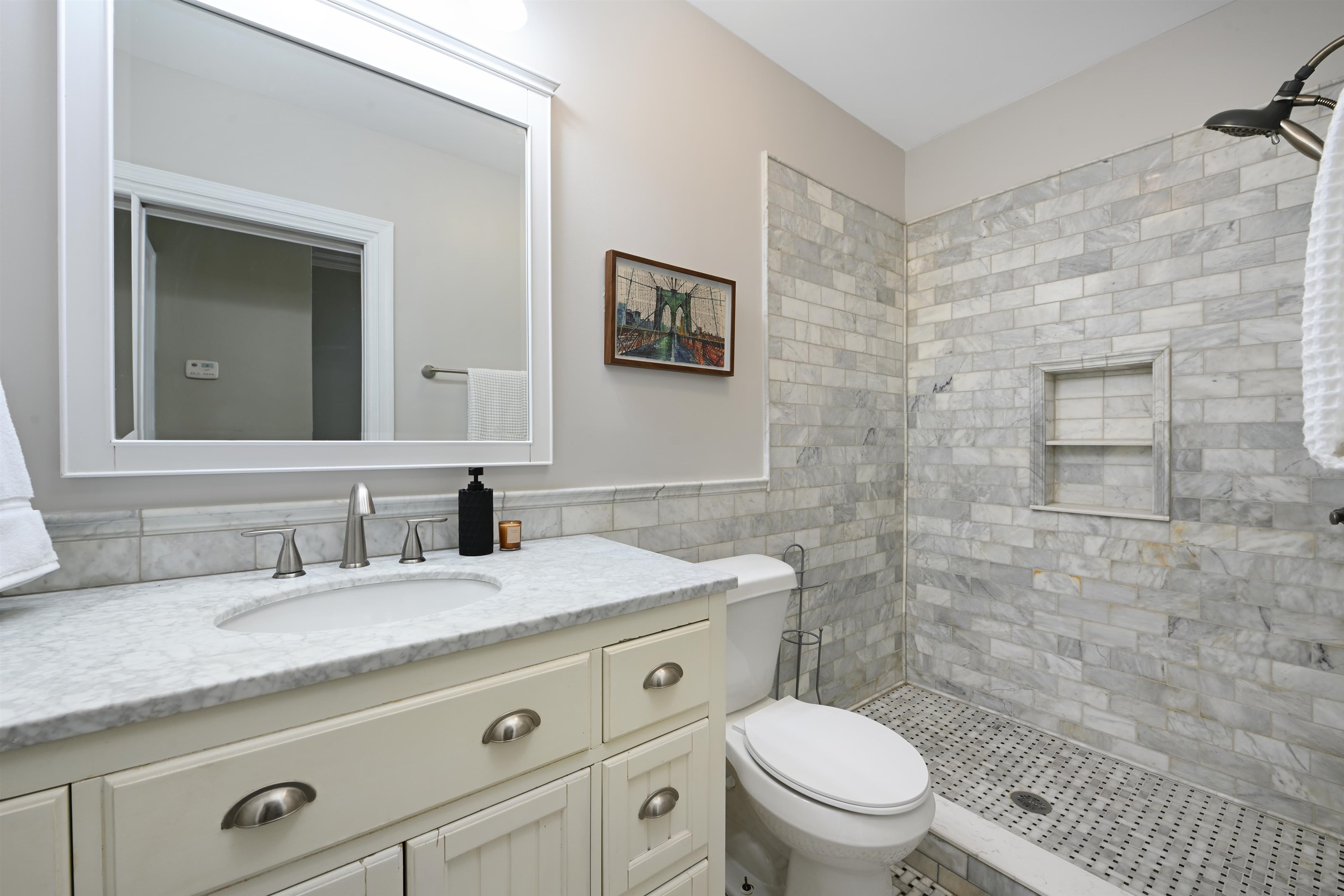 967 Summit Ave, Jersey City, New Jersey image 18