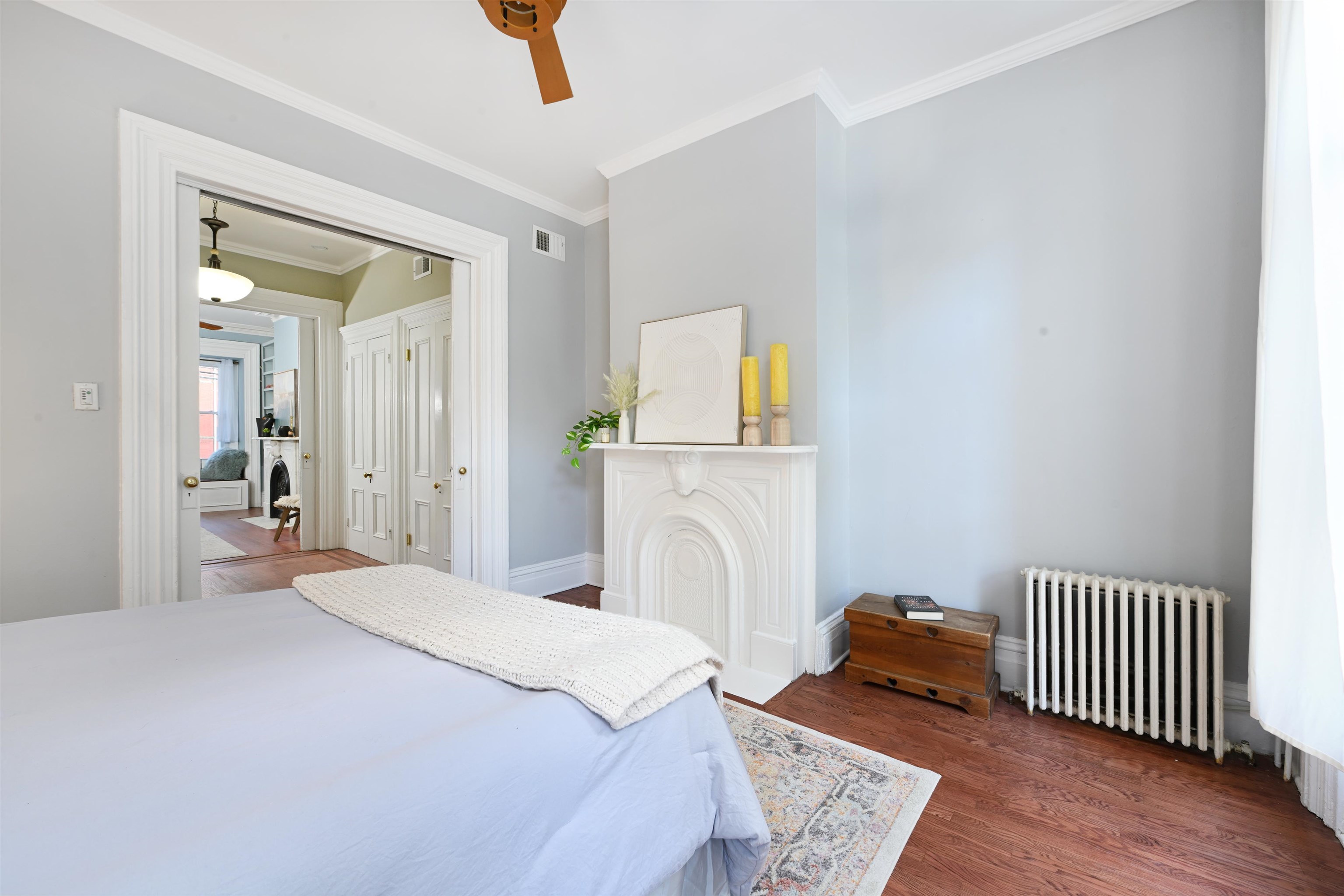 967 Summit Ave, Jersey City, New Jersey image 12