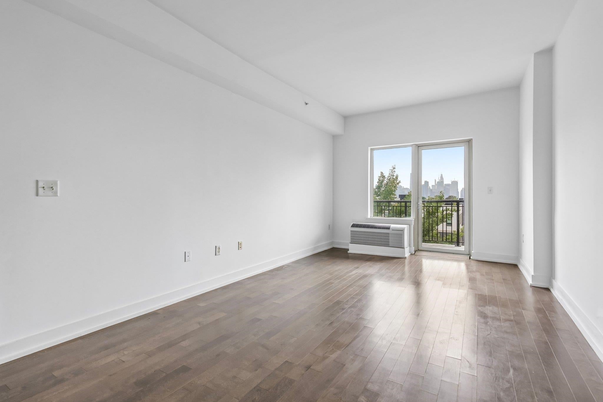 Search Homes 4 3312 HUDSON AVE 4F