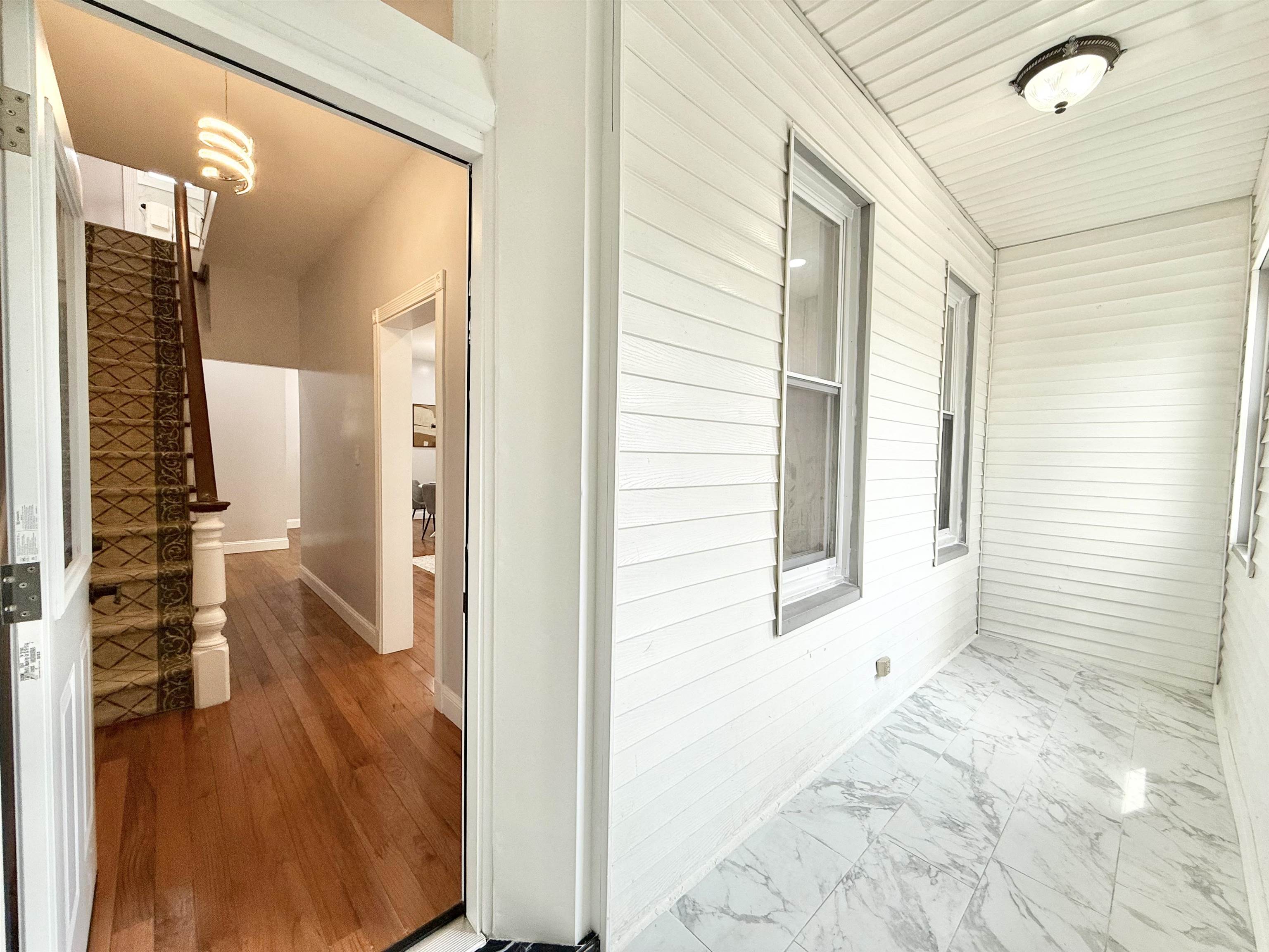 286 Danforth Ave, Jersey City, New Jersey image 2