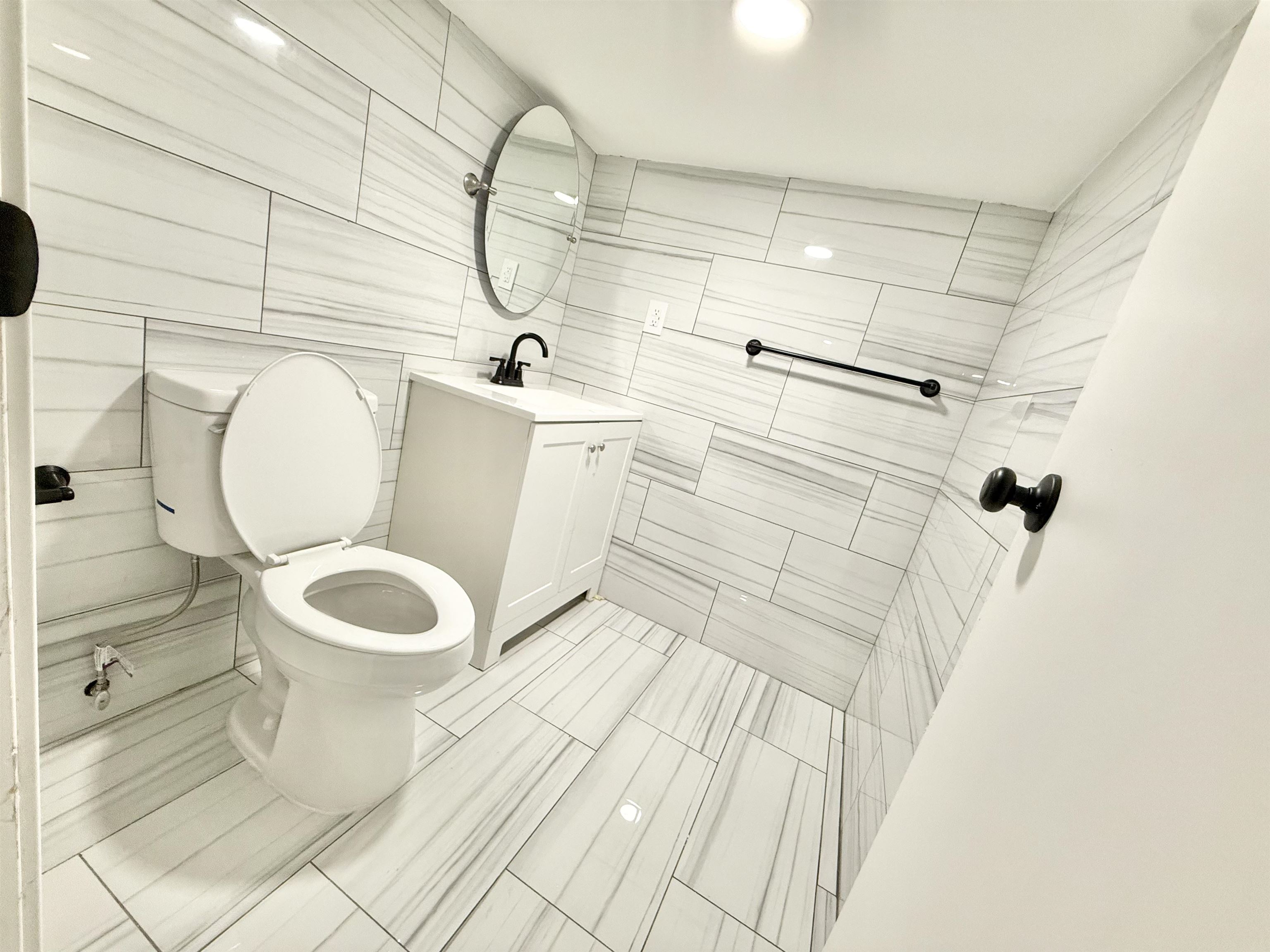 286 Danforth Ave, Jersey City, New Jersey image 27