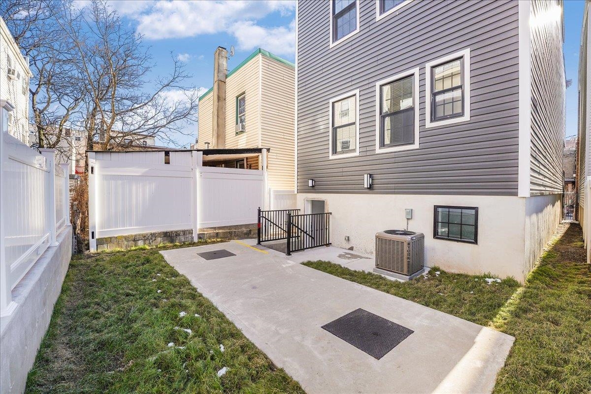 412 10th St #1, Union City, New Jersey image 30