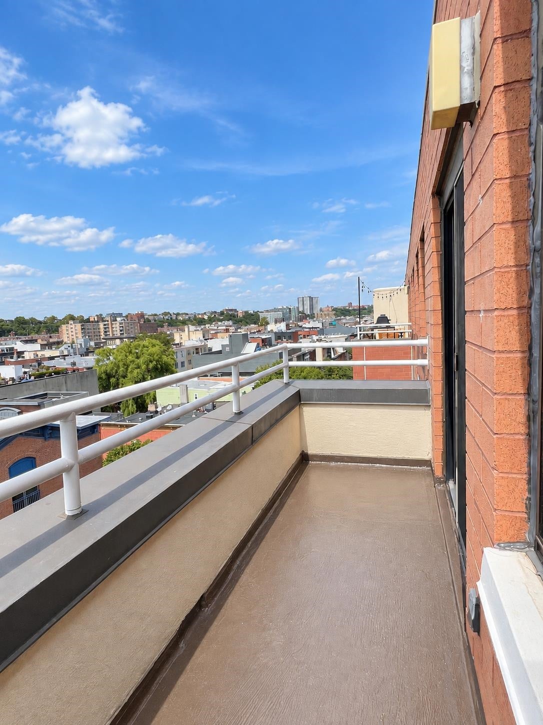463 1ST ST 8H