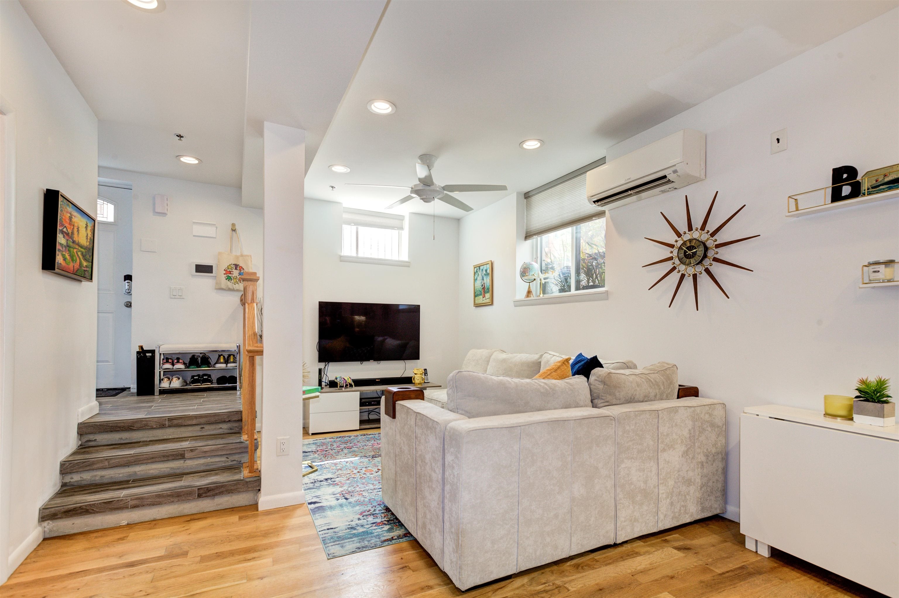58 GILES AVE 2