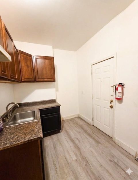 Apartment For Rent - 20 North 7th St #1ST FLR<br/> Paterson, NJ 07522