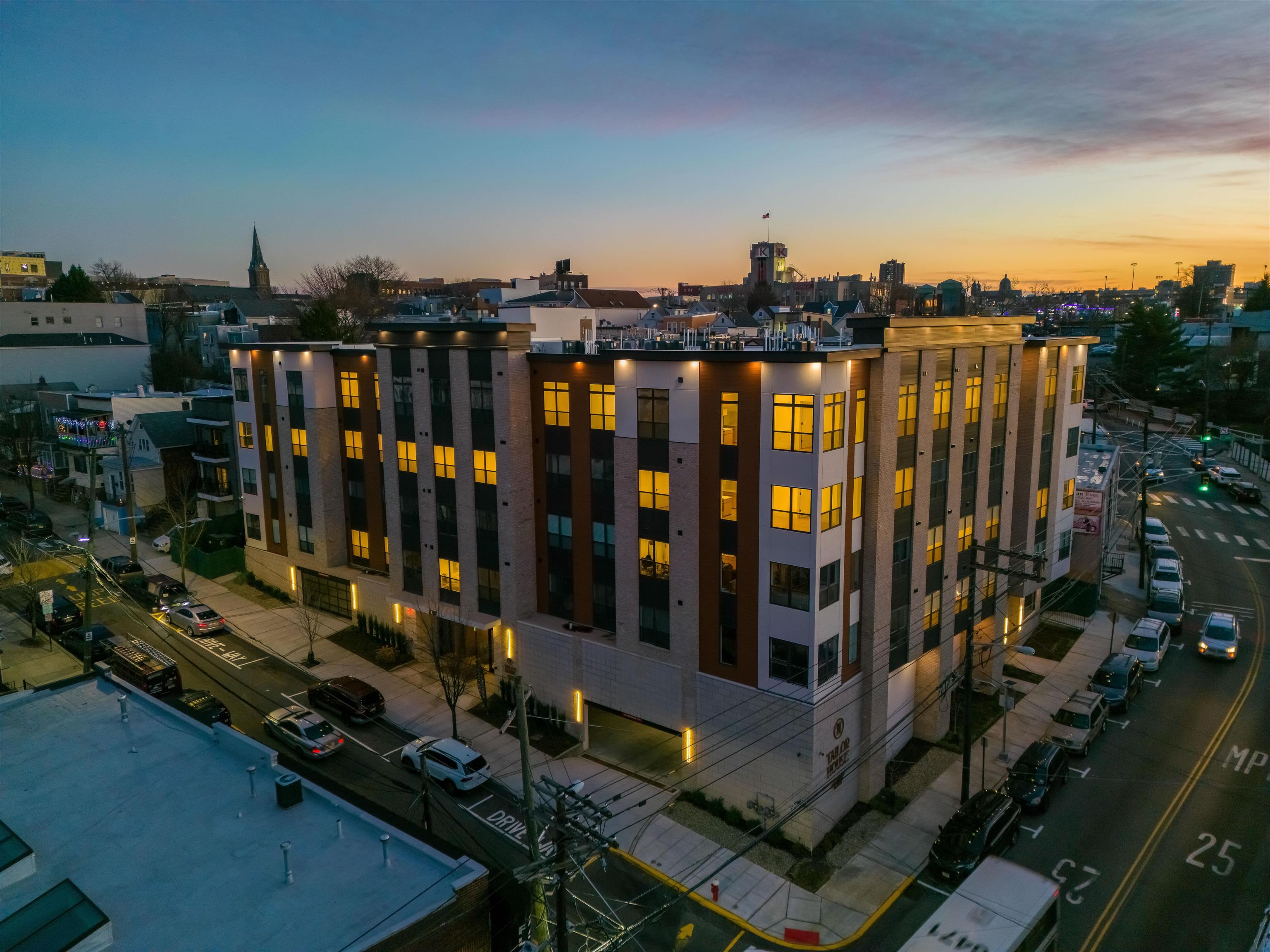 649 38th St #404, Union City, New Jersey image 27