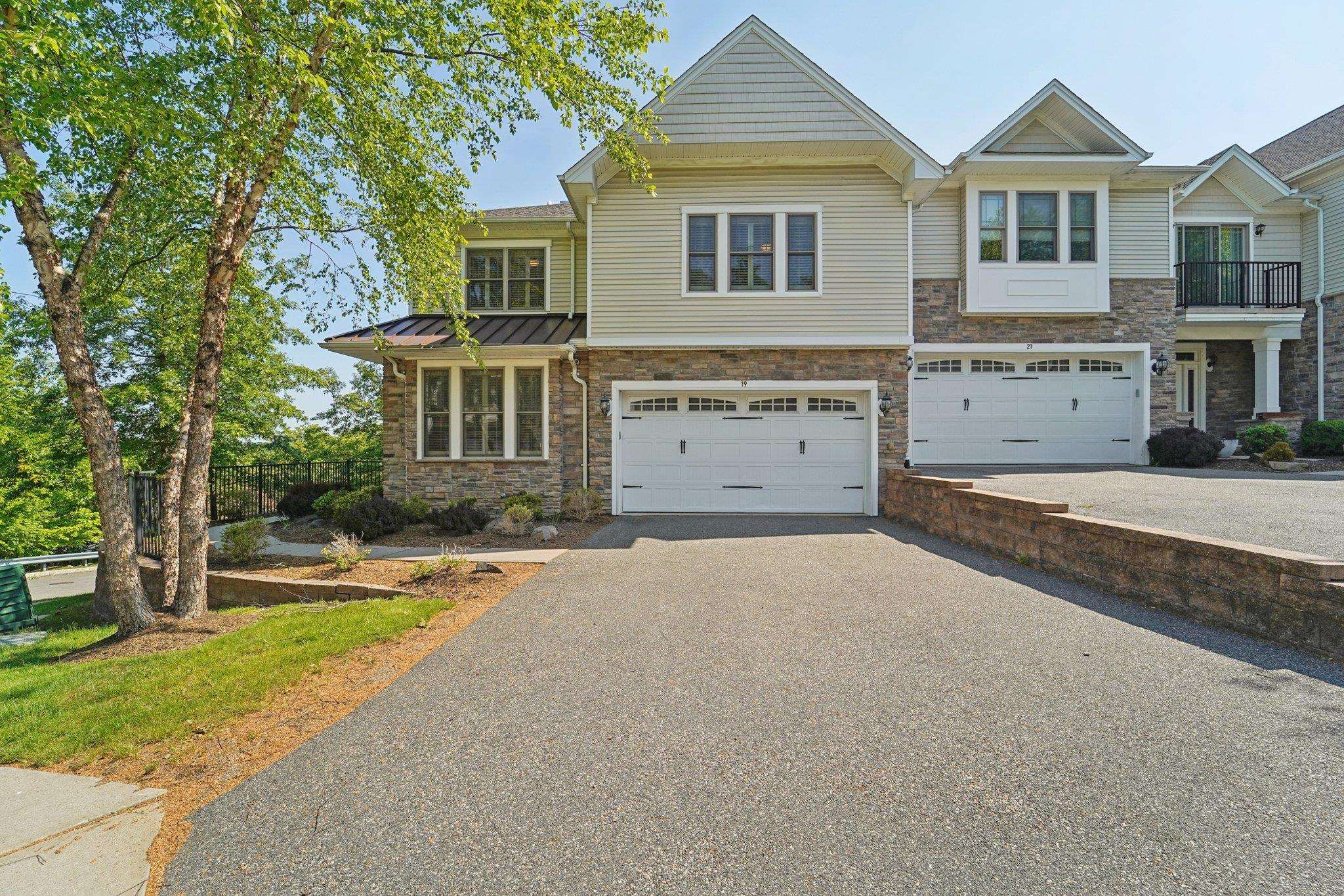 19 Summit Dr, North Caldwell, New Jersey image 2