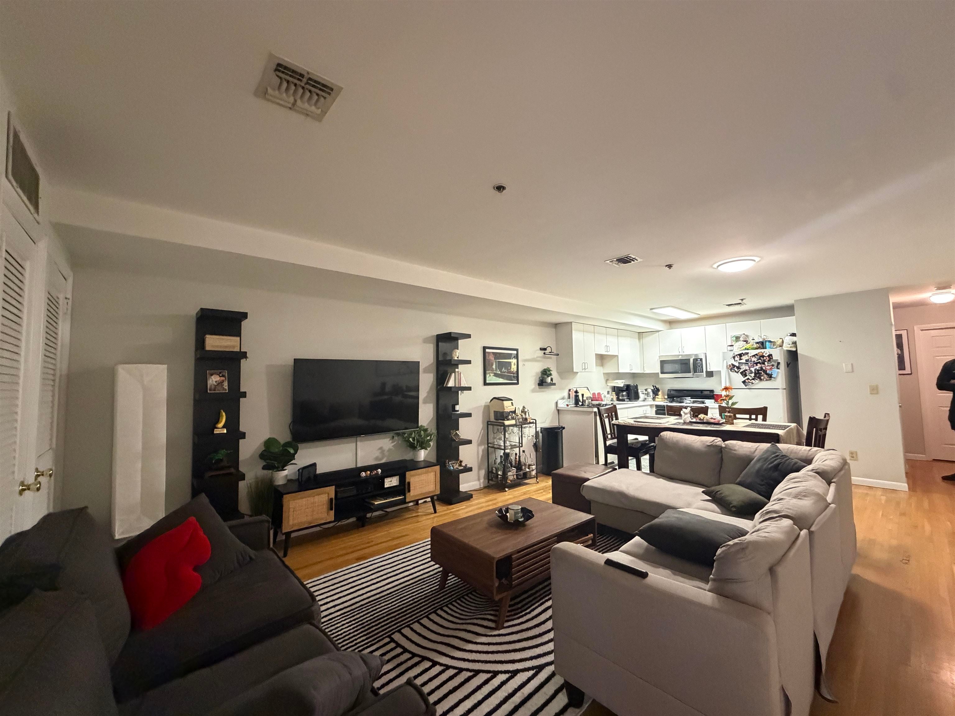 106 ADAMS ST 2