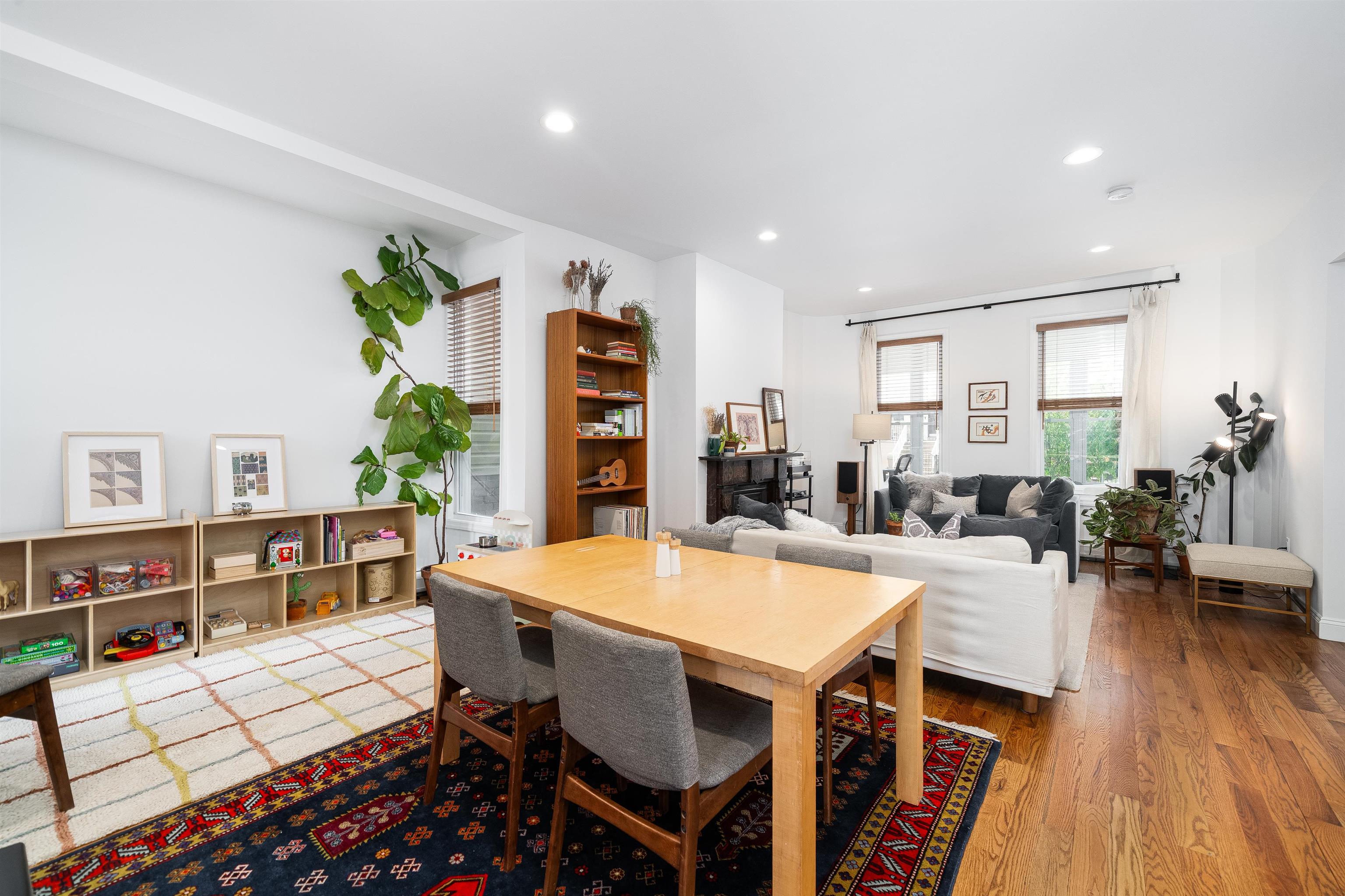 260 Clerk St, Jersey City, New Jersey image 5