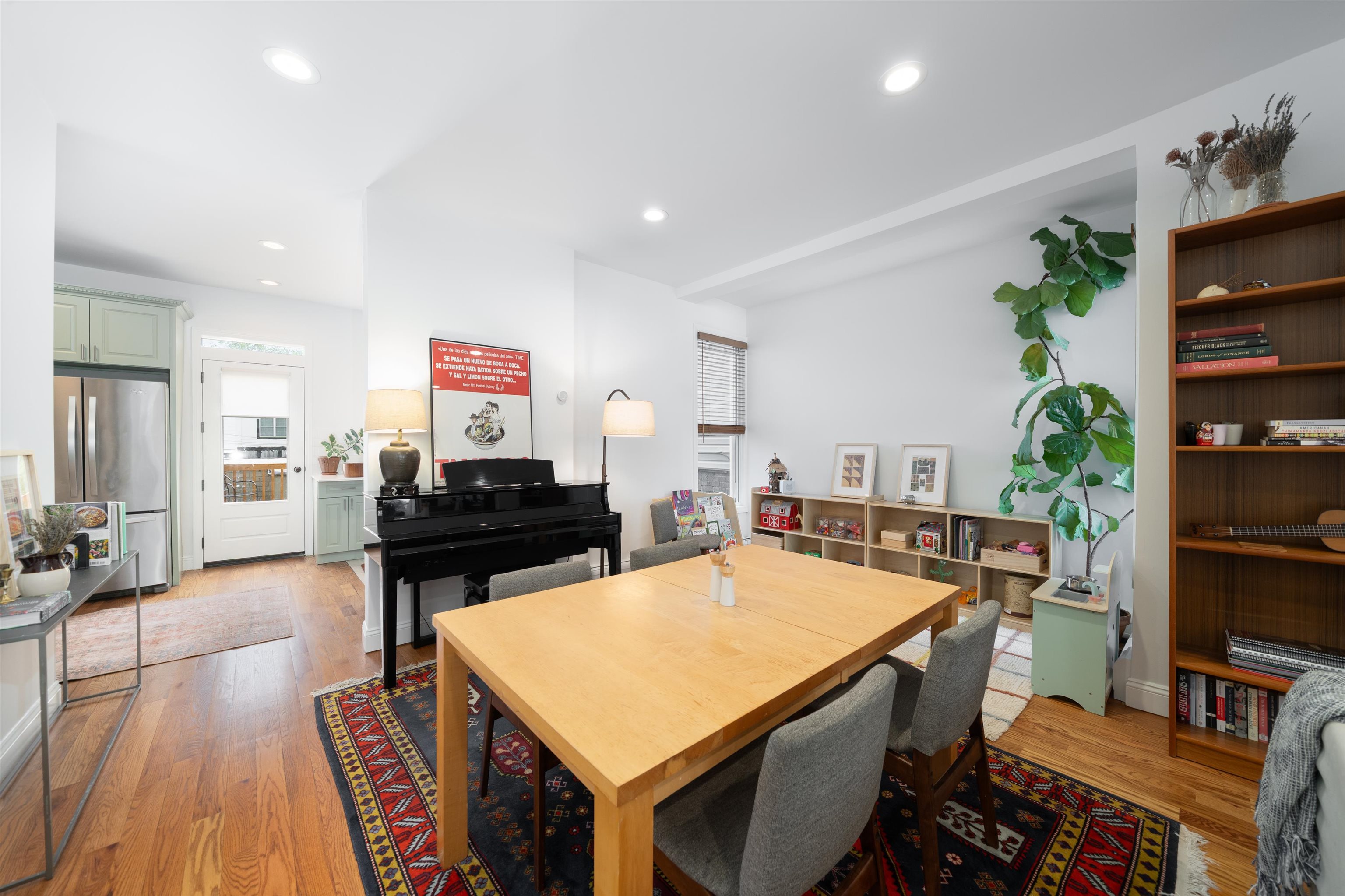 260 Clerk St, Jersey City, New Jersey image 6