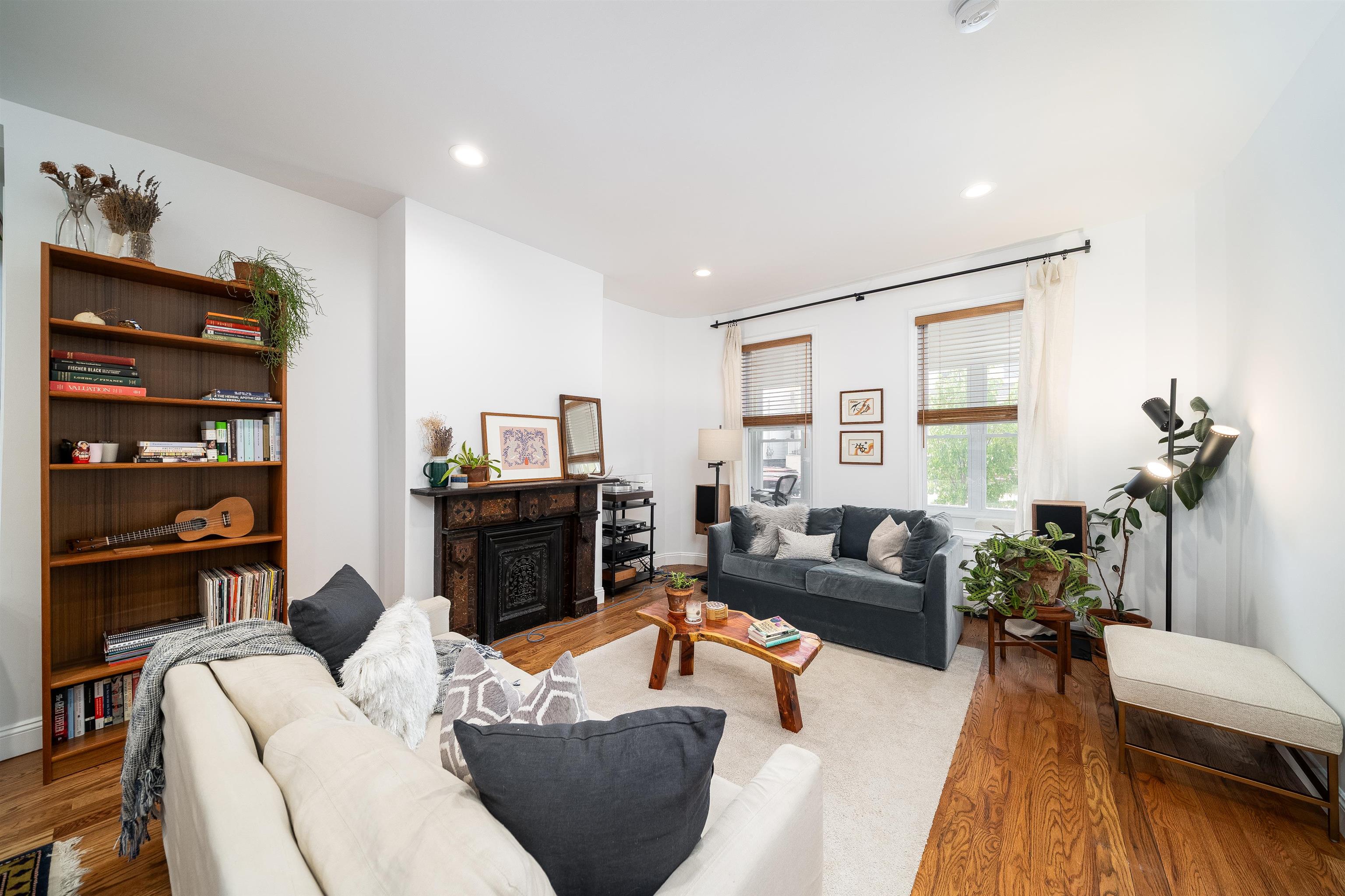 260 Clerk St, Jersey City, New Jersey image 3