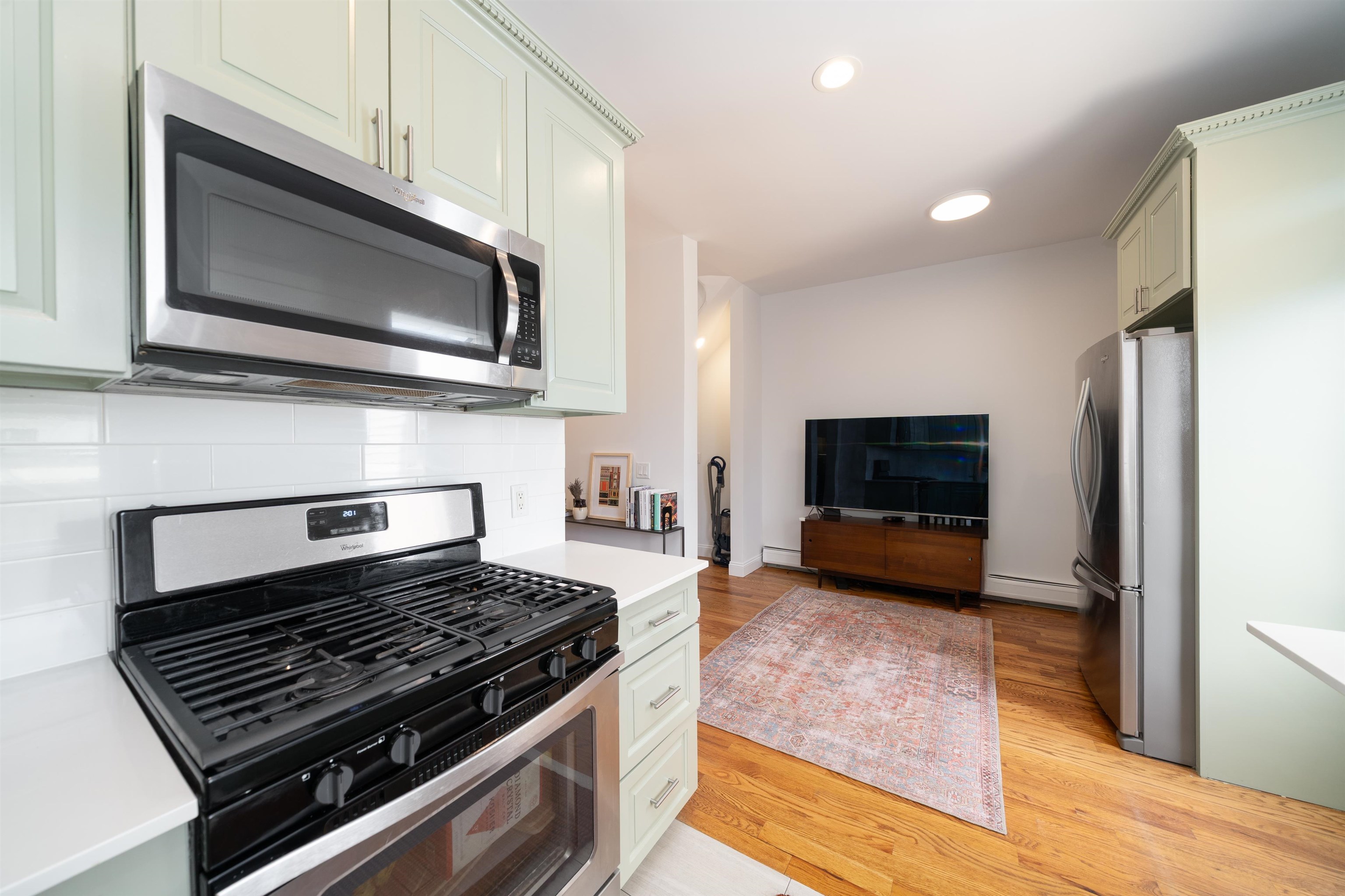 260 Clerk St, Jersey City, New Jersey image 11