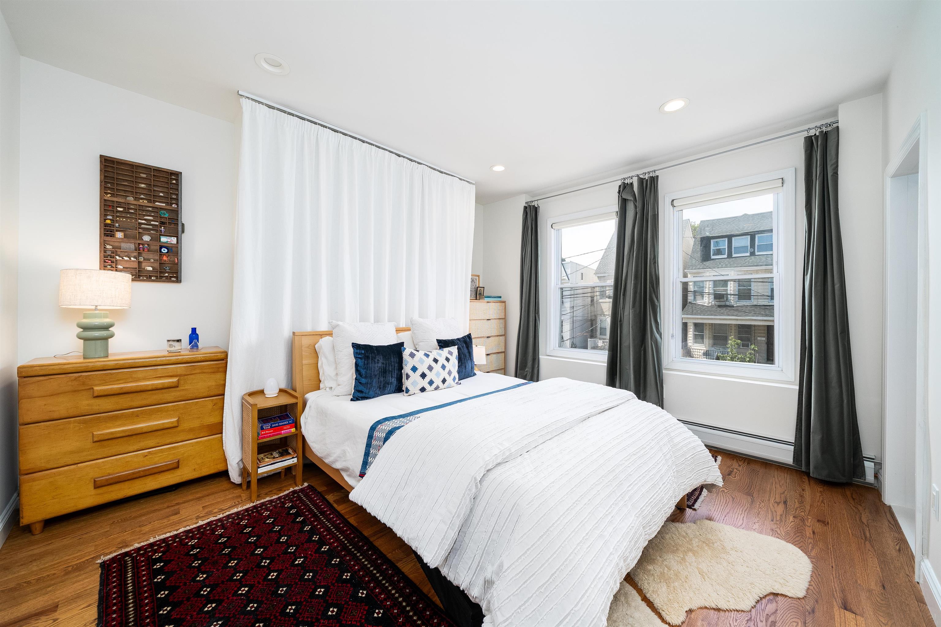 260 Clerk St, Jersey City, New Jersey image 20