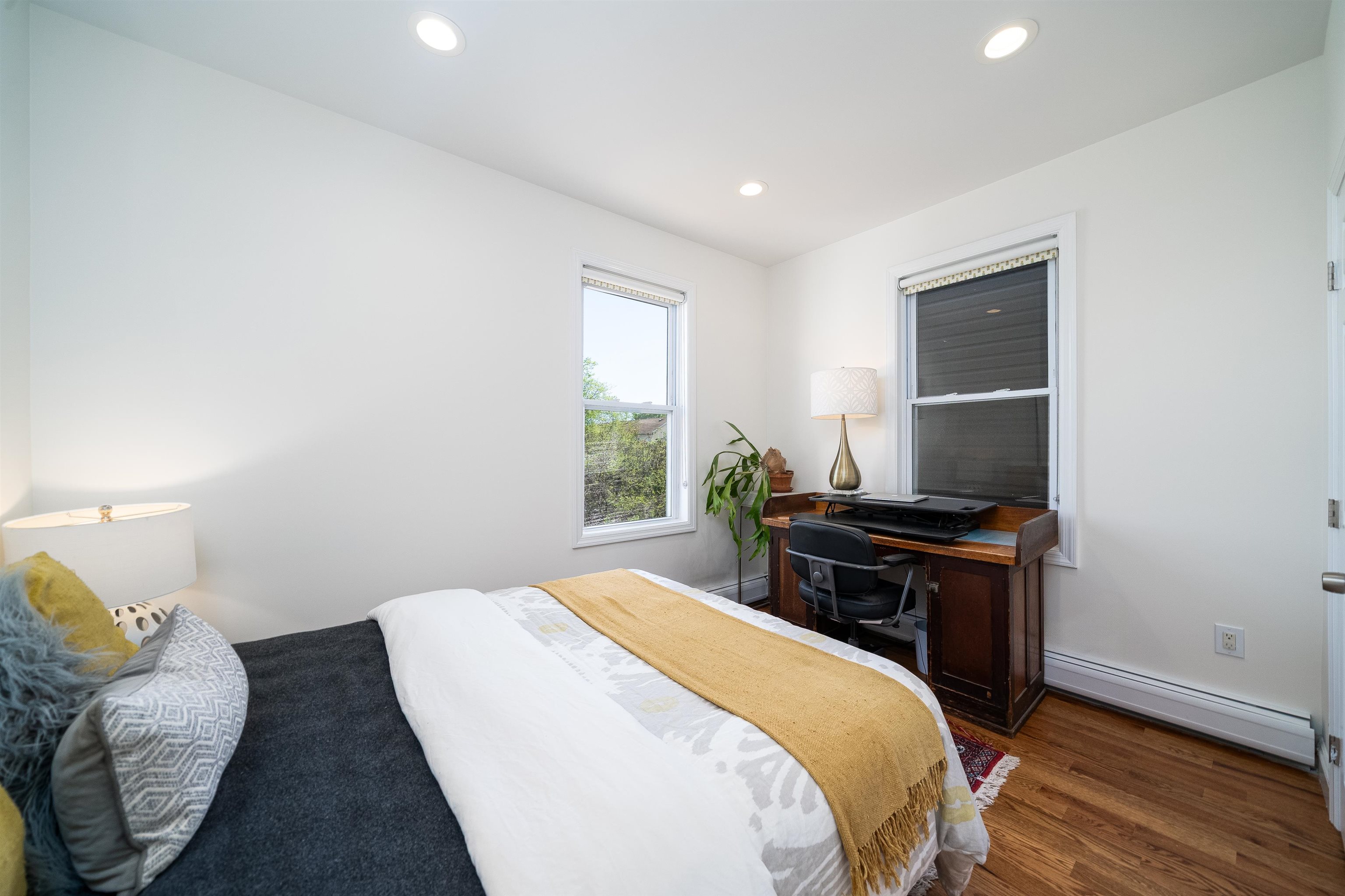260 Clerk St, Jersey City, New Jersey image 24