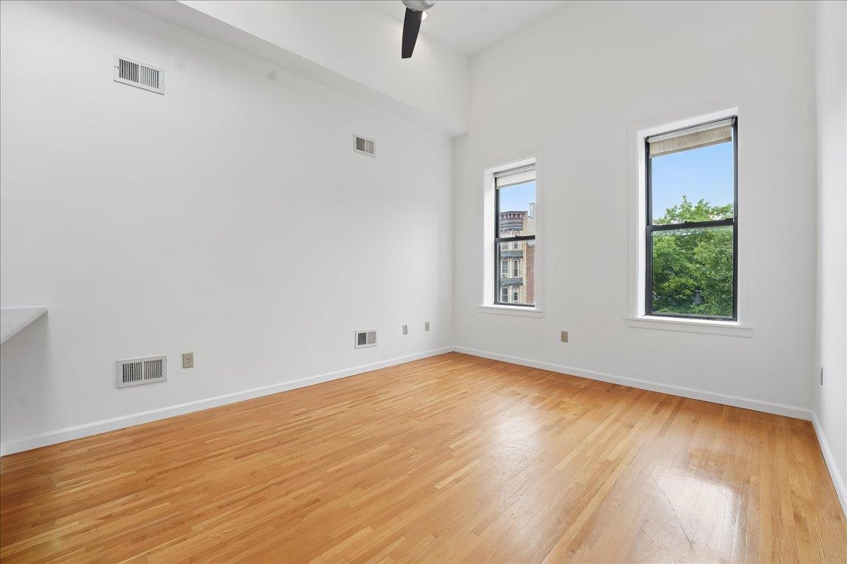 123 Washington St #4R, Hoboken, New Jersey image 2